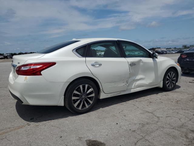  NISSAN ALTIMA 2017 Белы