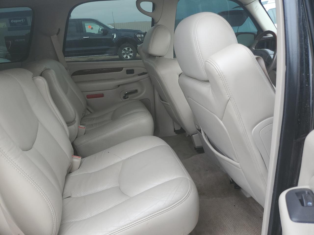 2004 Cadillac Escalade Luxury VIN: 1GYEK63N24R221086 Lot: 61396785