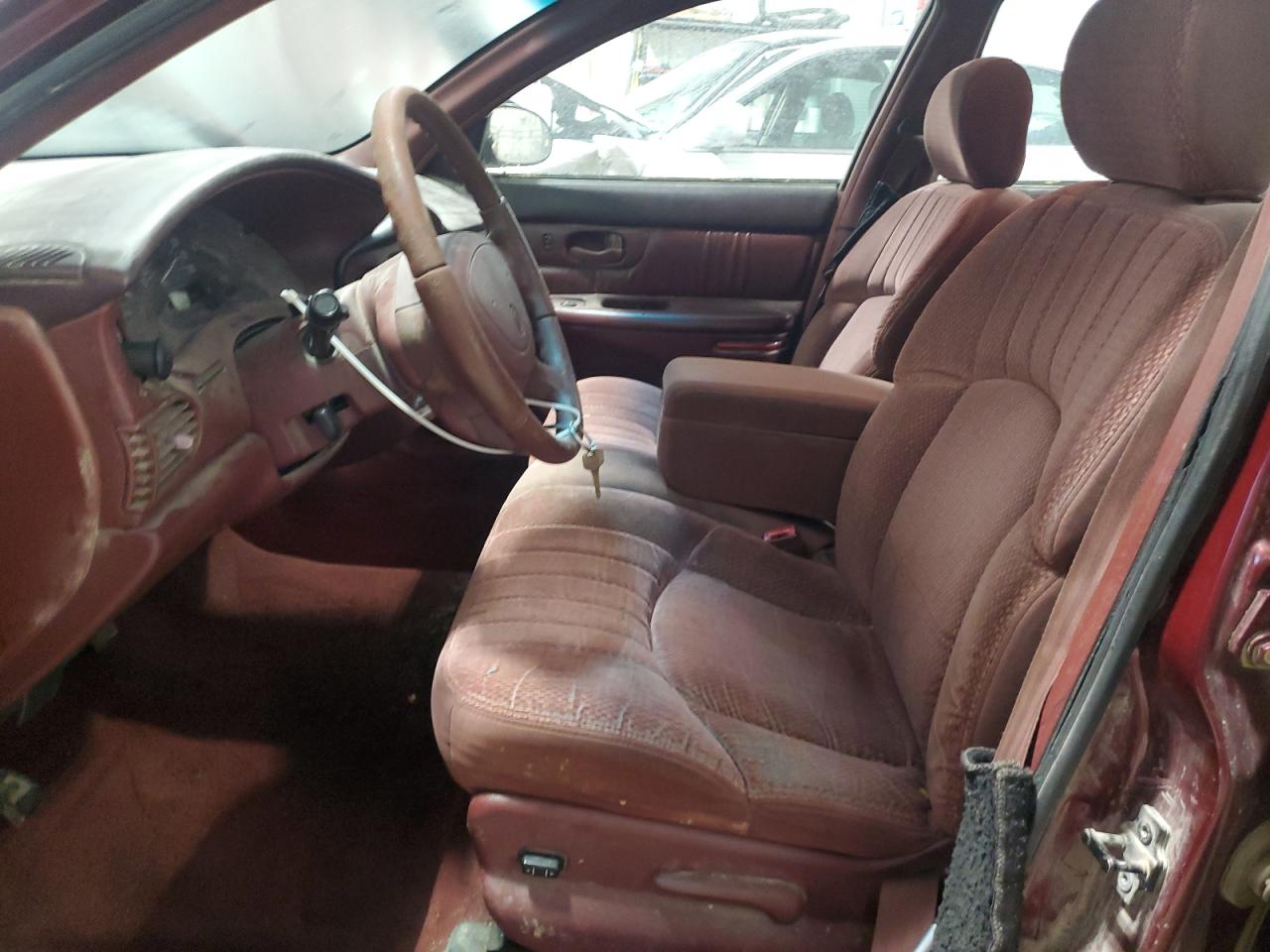 1998 Buick Century Custom VIN: 2G4WS52M4W1575678 Lot: 61177655