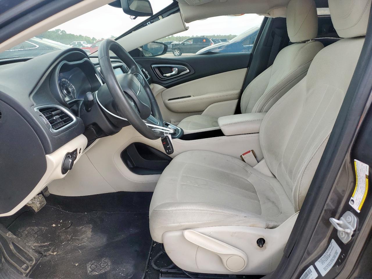 2015 Chrysler 200 Limited VIN: 1C3CCCAB3FN749395 Lot: 59757015