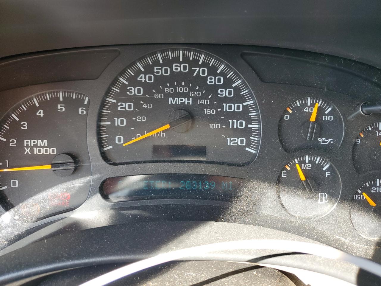 2004 GMC Yukon VIN: 1GKEC13V64J234710 Lot: 60158815