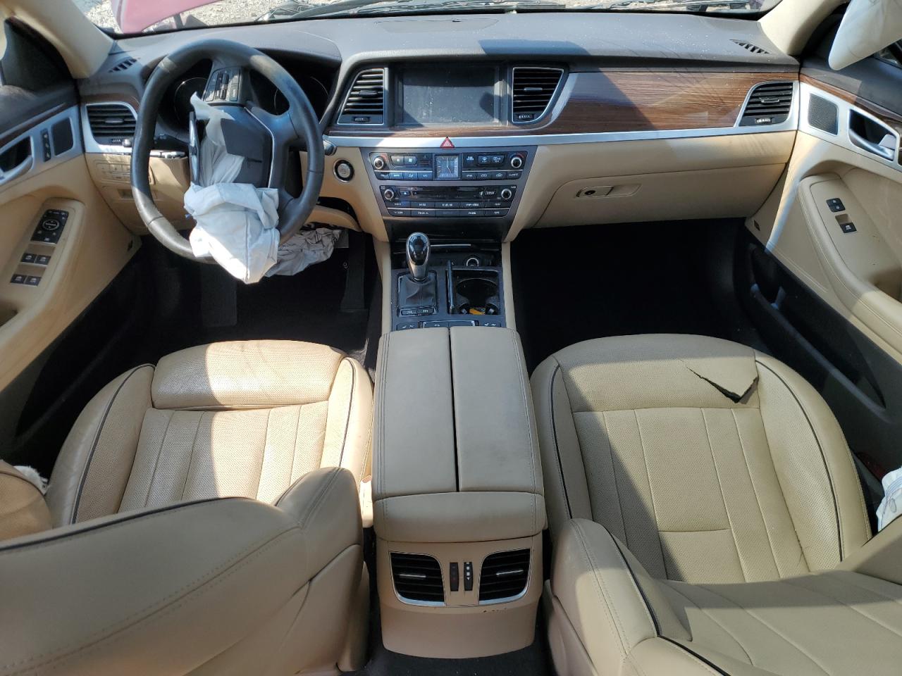 2016 Hyundai Genesis 3.8L VIN: KMHGN4JE1GU141675 Lot: 60670375