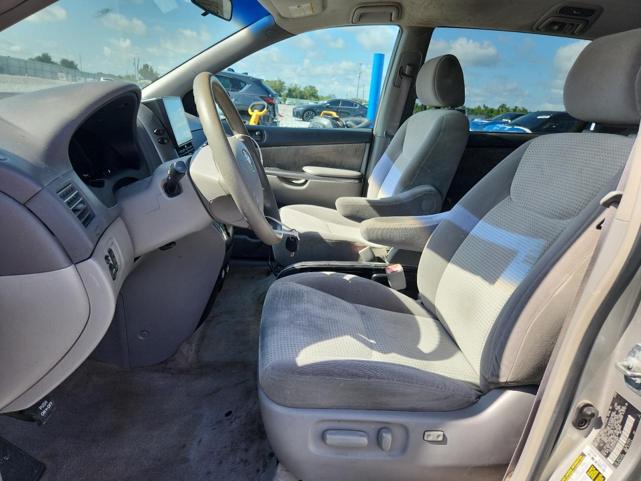 2007 Toyota Sienna Ce VIN: 5TDZK23CX7S010027 Lot: 60208205