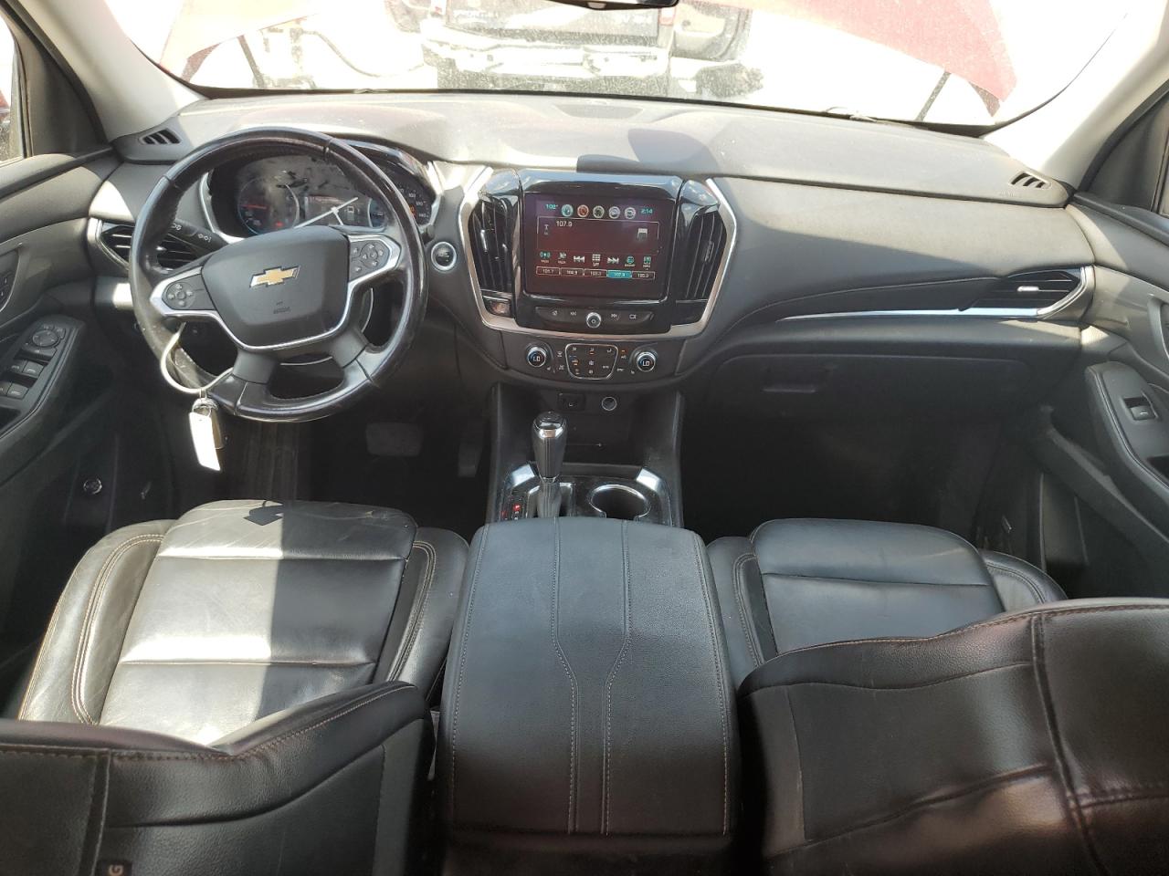 CHEVROLET TRAVERSE 2018 VIN 1GNEVHKW5JJ280248 фото 8
