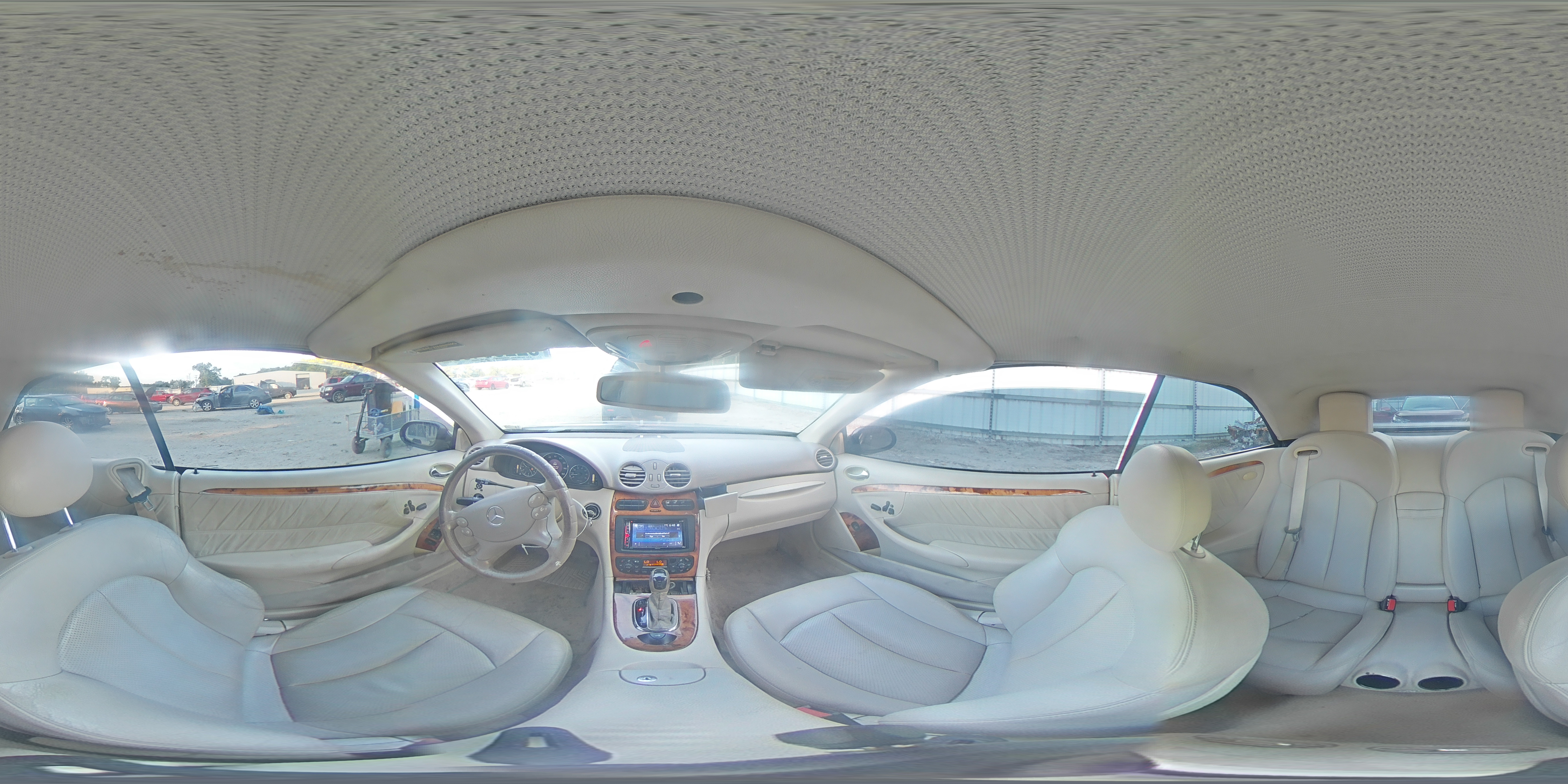 2004 Mercedes-Benz Clk 500 VIN: WDBTK75G04T011752 Lot: 62236405