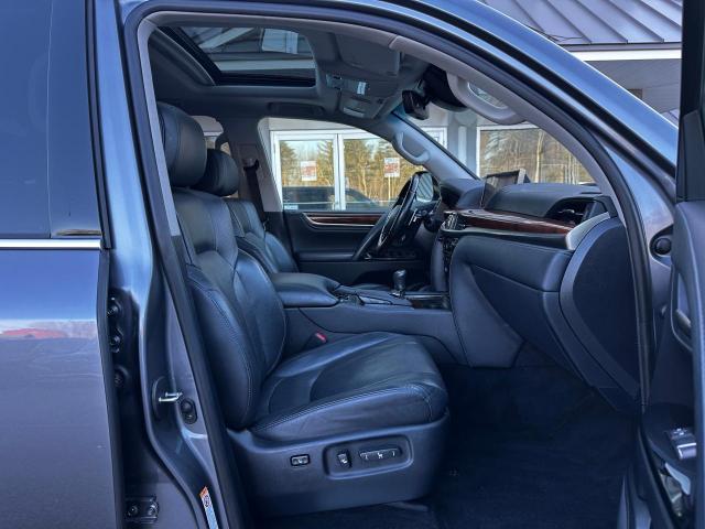  LEXUS LX570 2018 Szary
