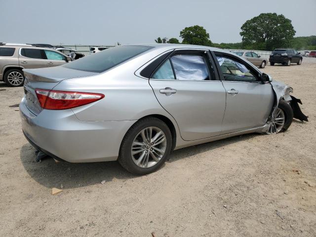 Седаны TOYOTA CAMRY 2015 Серебристый