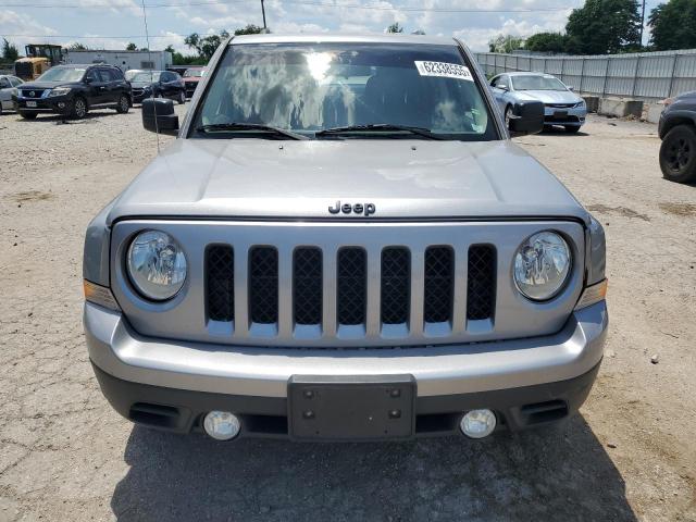  JEEP PATRIOT 2015 Srebrny