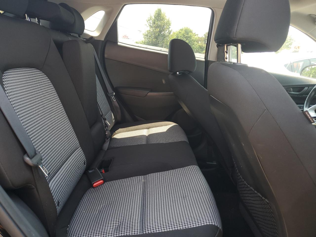 2021 Hyundai Kona Sel Plus VIN: KM8K6CAA4MU678597 Lot: 60598415