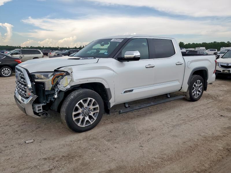TOYOTA TUNDRA CRE 2024