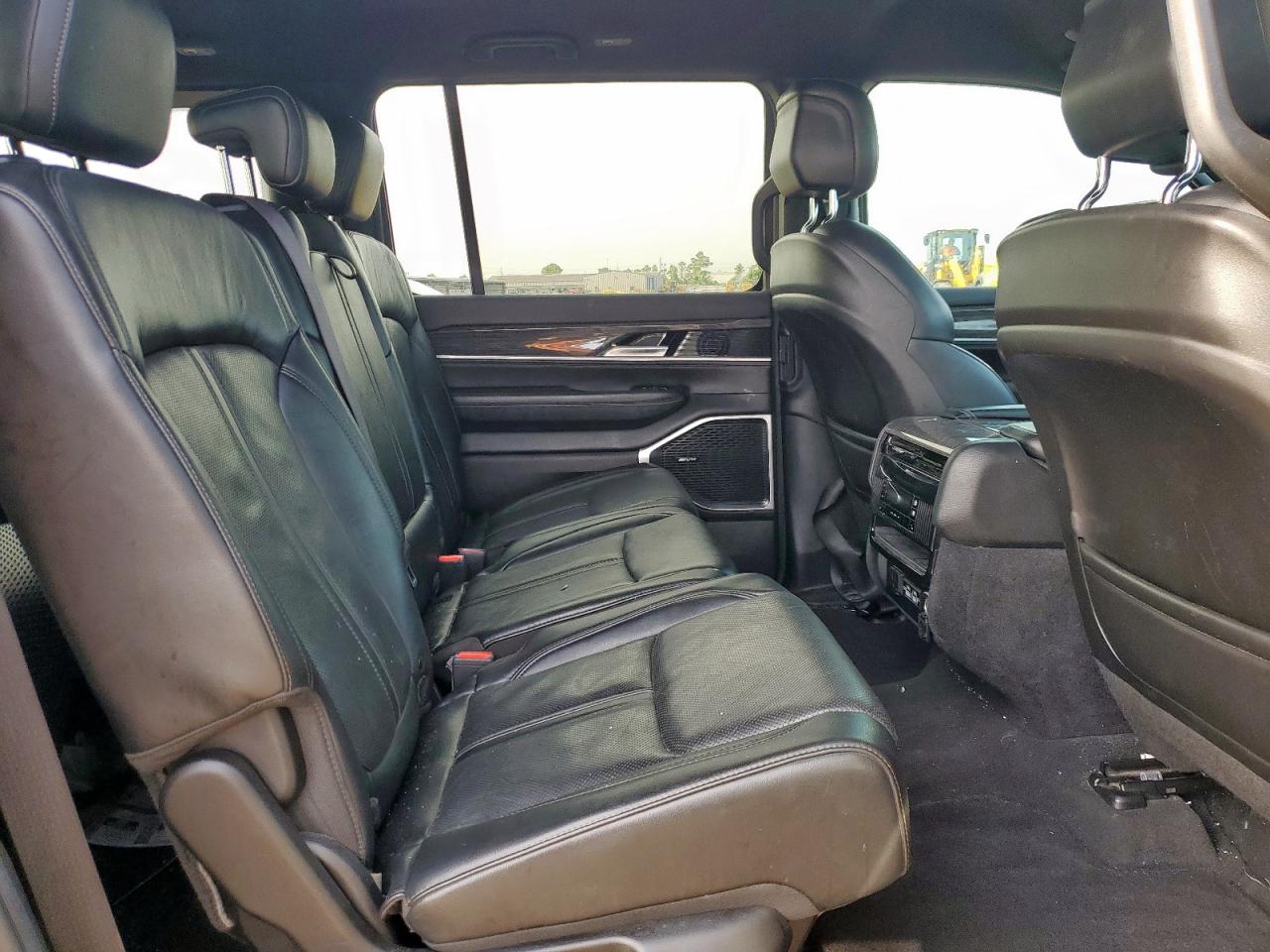 2022 Jeep Wagoneer Series Iii VIN: 1C4SJVDT7NS143143 Lot: 61011385