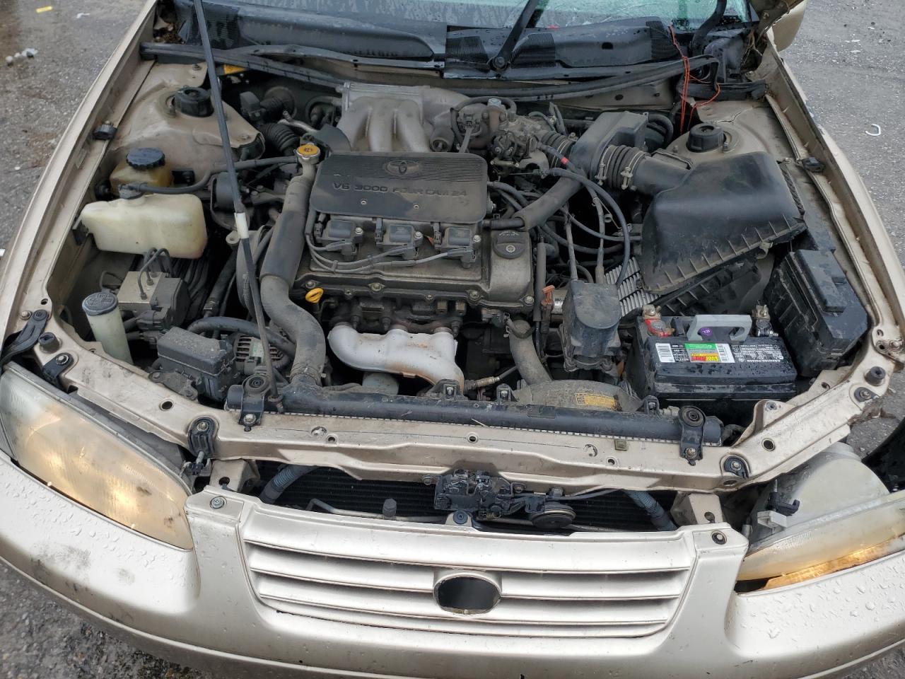 1999 Toyota Camry Le VIN: JT2BF28K9X0183250 Lot: 60932585