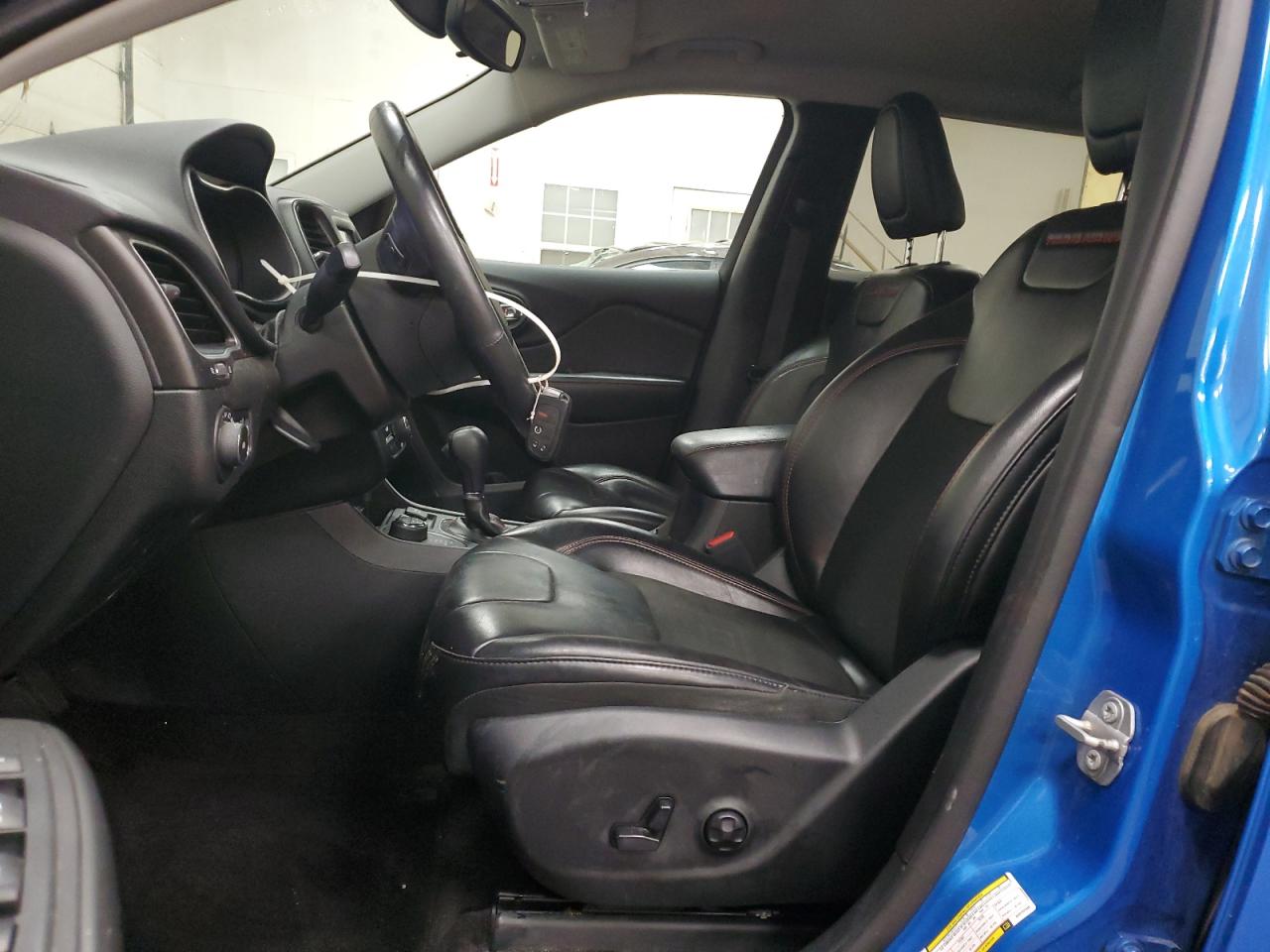 JEEP CHEROKEE 2019 VIN 1C4PJMBX4KD235588 photo 7