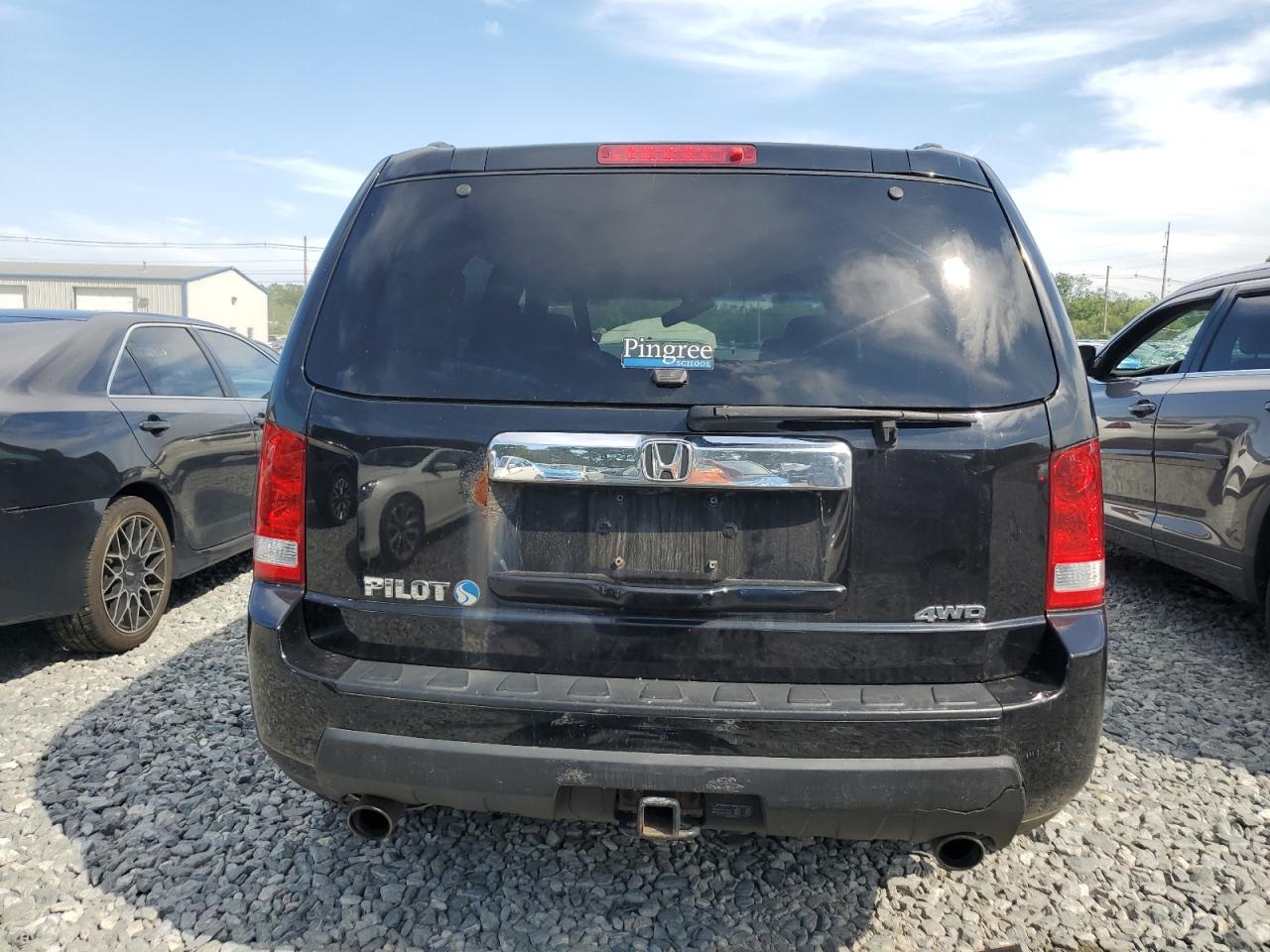 2011 Honda Pilot Exln VIN: 5FNYF4H72BB052065 Lot: 62732195