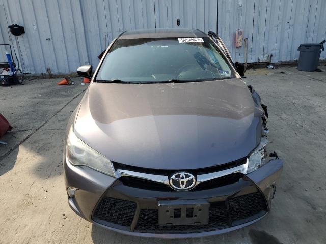  TOYOTA CAMRY 2017 Szary