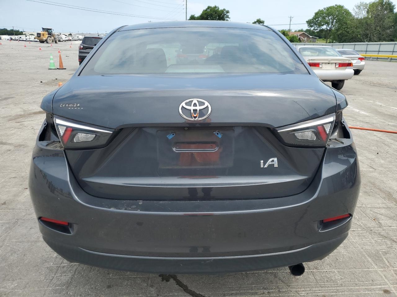 3MYDLBYV6HY190104 TOYOTA YARIS 2017