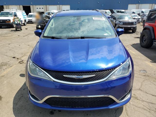  CHRYSLER PACIFICA 2018 Синий