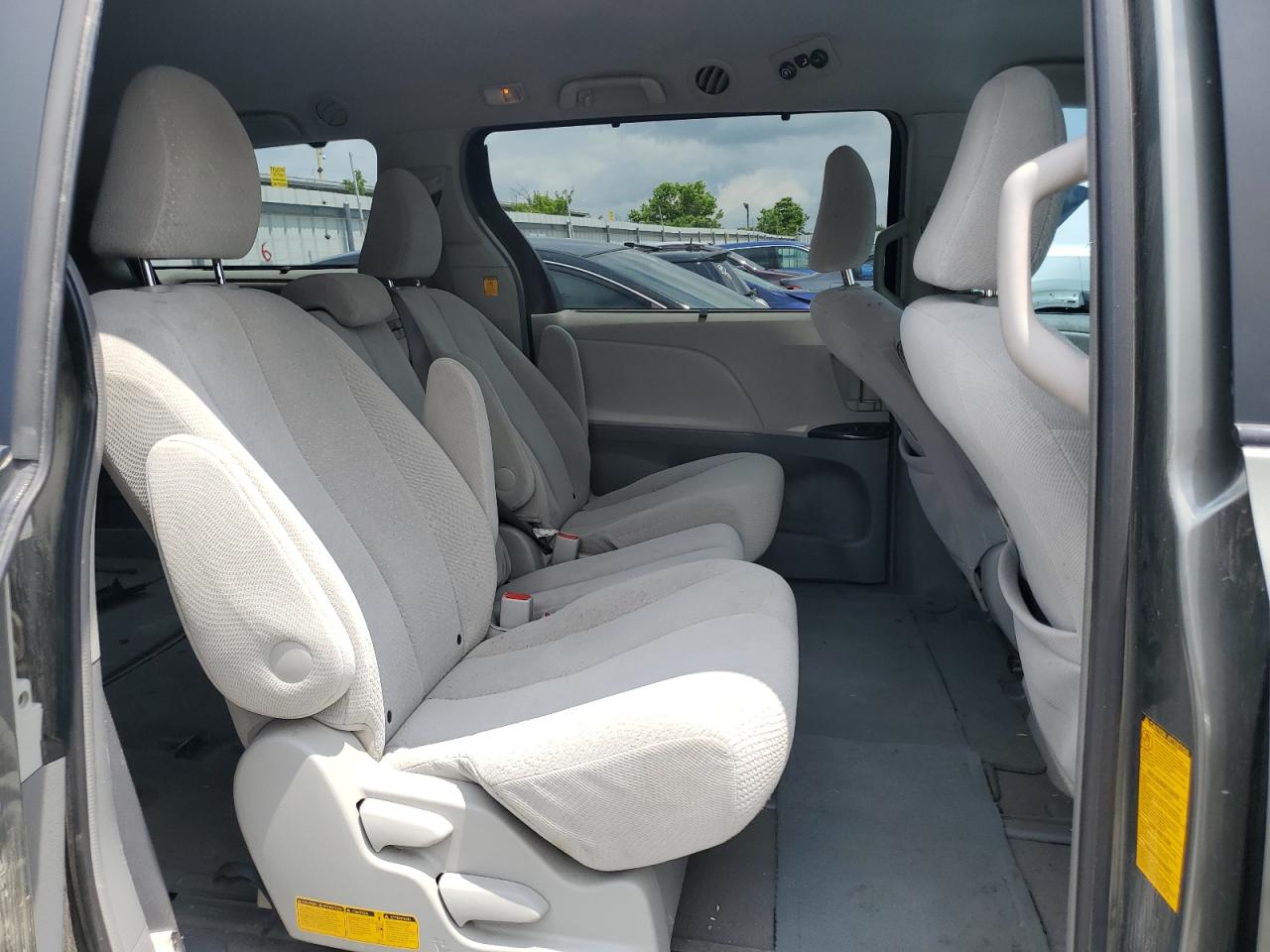 2011 Toyota Sienna Le VIN: 5TDKK3DC6BS077786 Lot: 62640645