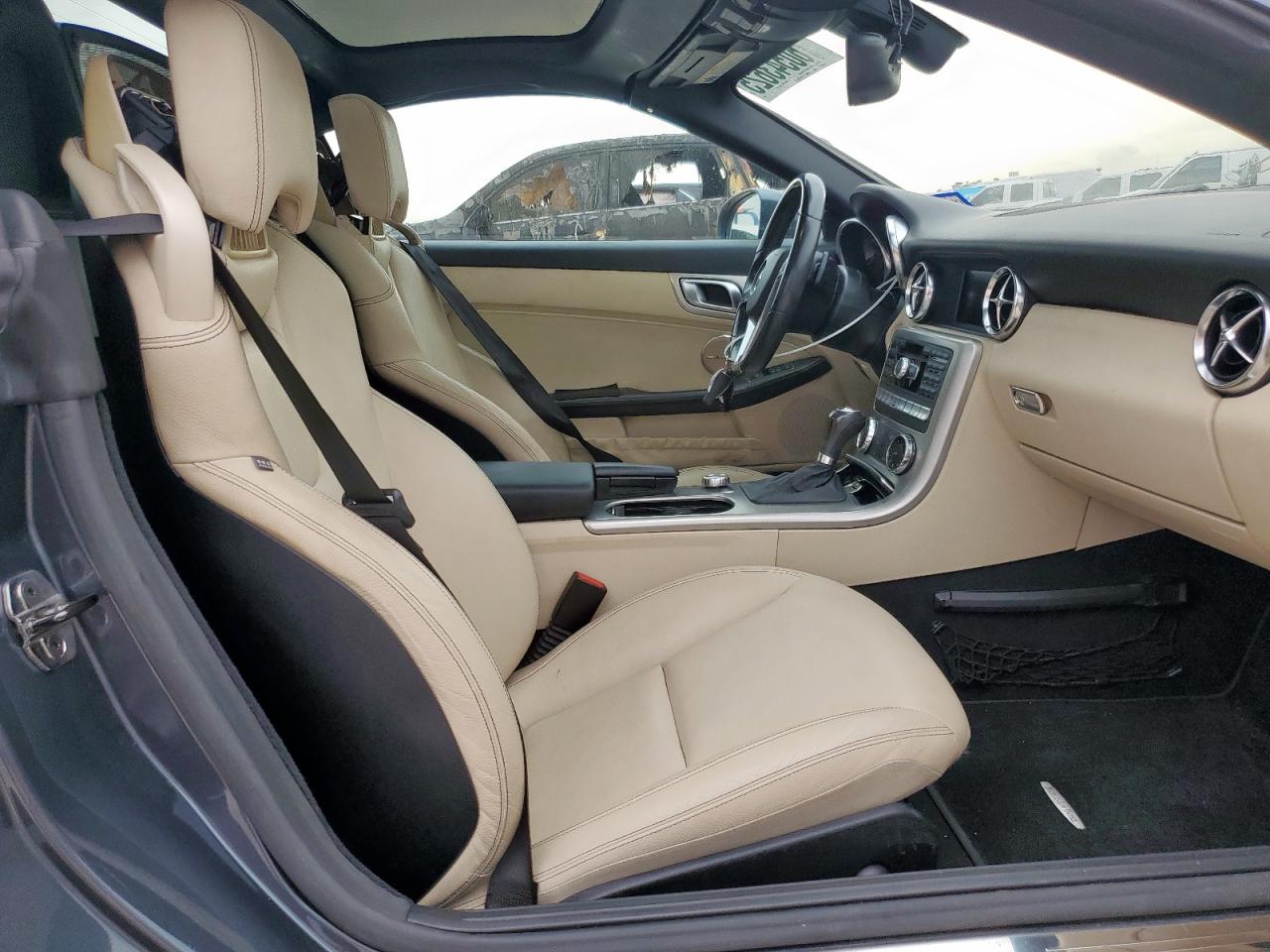 2012 Mercedes-Benz Slk 350 VIN: WDDPK5HA5CF015412 Lot: 60543625