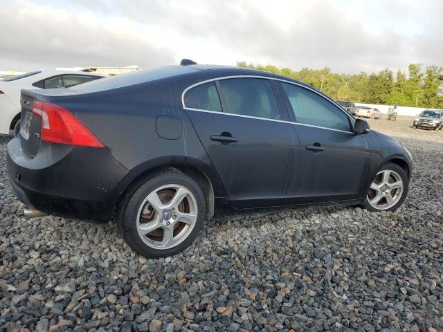 Sedans VOLVO S60 2013 Czarny