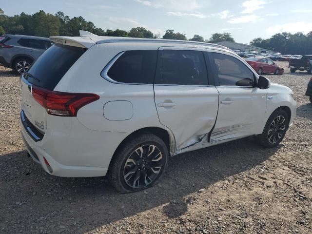  MITSUBISHI OUTLANDER 2018 Белый