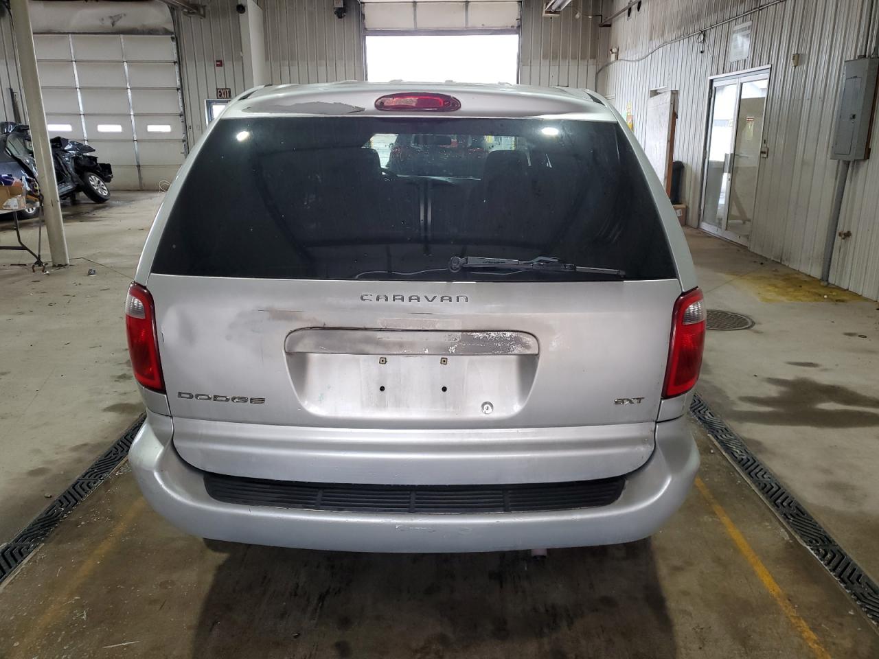 2005 Dodge Caravan Sxt VIN: 1D4GP45RX5B165500 Lot: 59680105