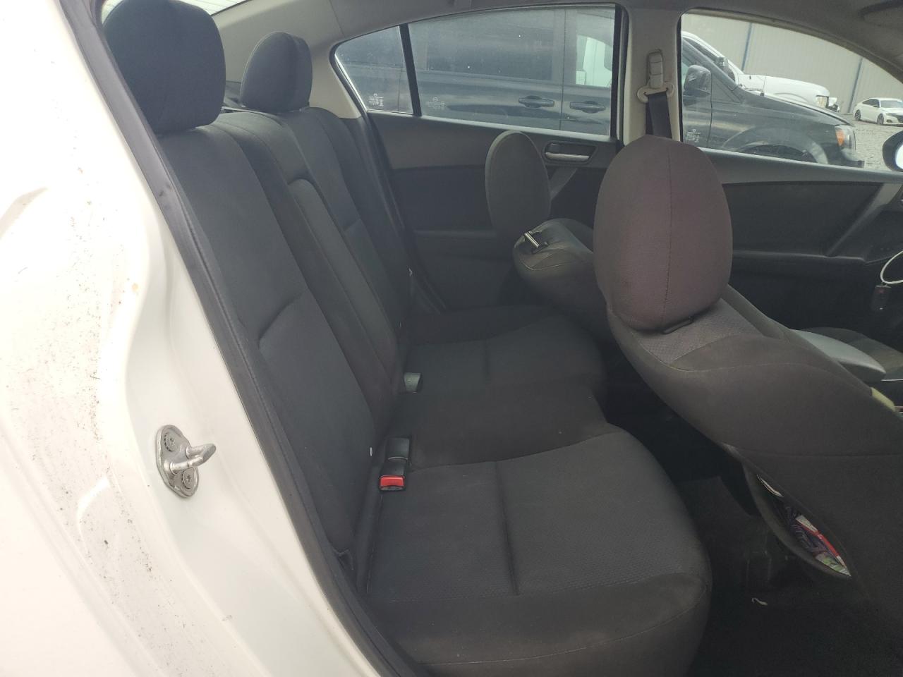 2010 Mazda 3 I VIN: JM1BL1SGXA1303220 Lot: 62957095