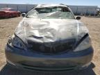 2003 Toyota Camry Le   na sprzedaż w Adelanto, CA - Rollover