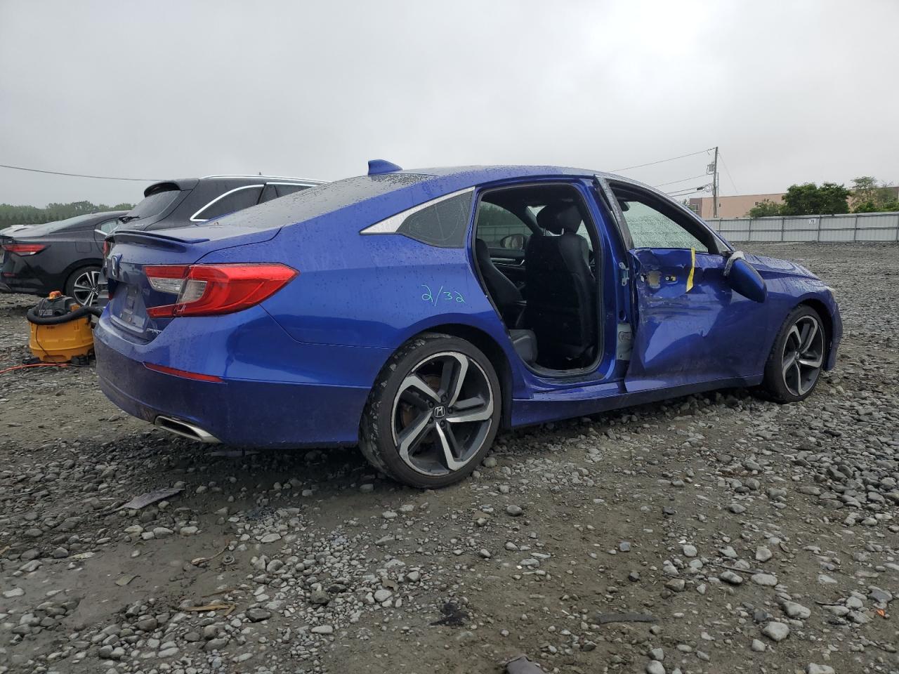 1HGCV1F32JA009849 HONDA ACCORD 2018