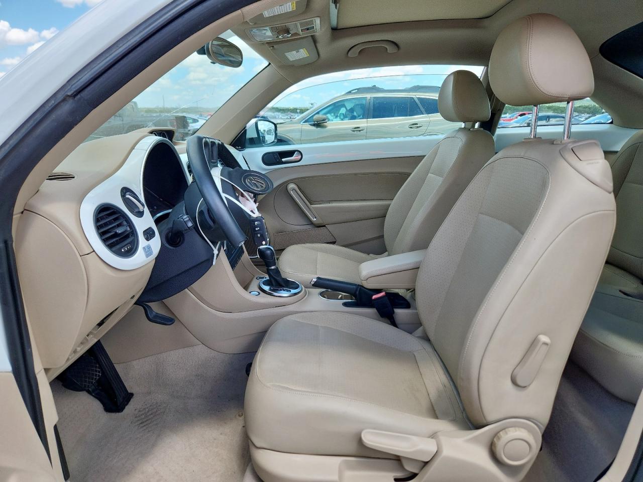 2015 Volkswagen Beetle Tdi VIN: 3VWJA7AT4FM640735 Lot: 62359635