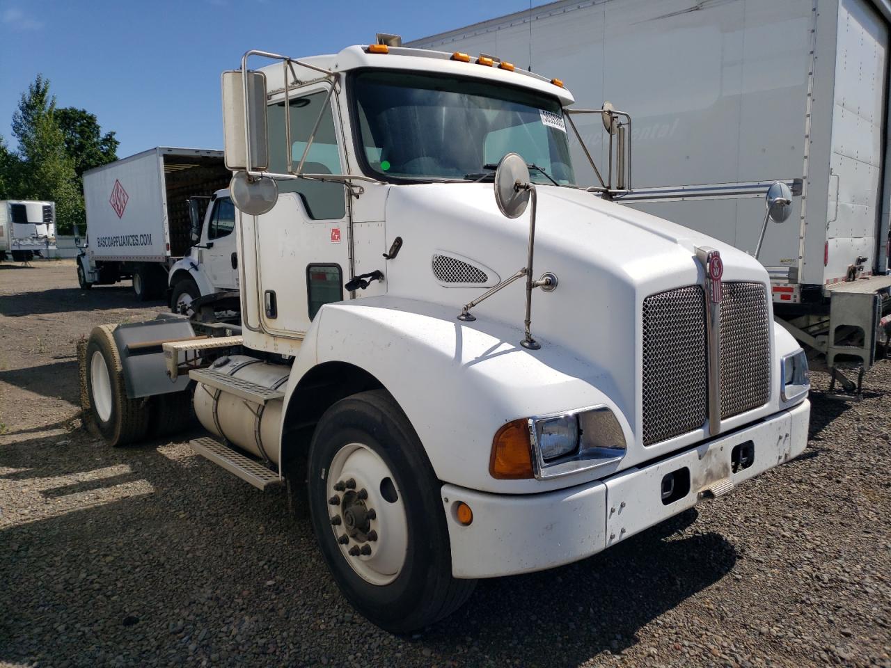 2007 Kenworth T300 Semi Truck للبيع في Woodburn، OR - Normal Wear