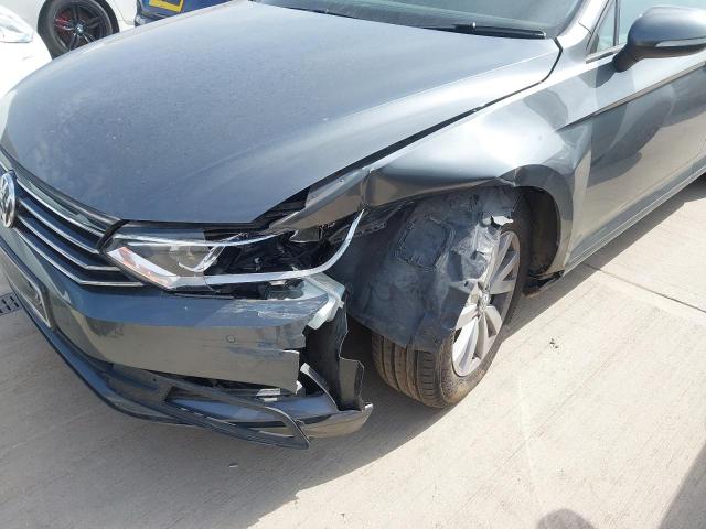 2016 VOLKSWAGEN PASSAT S T