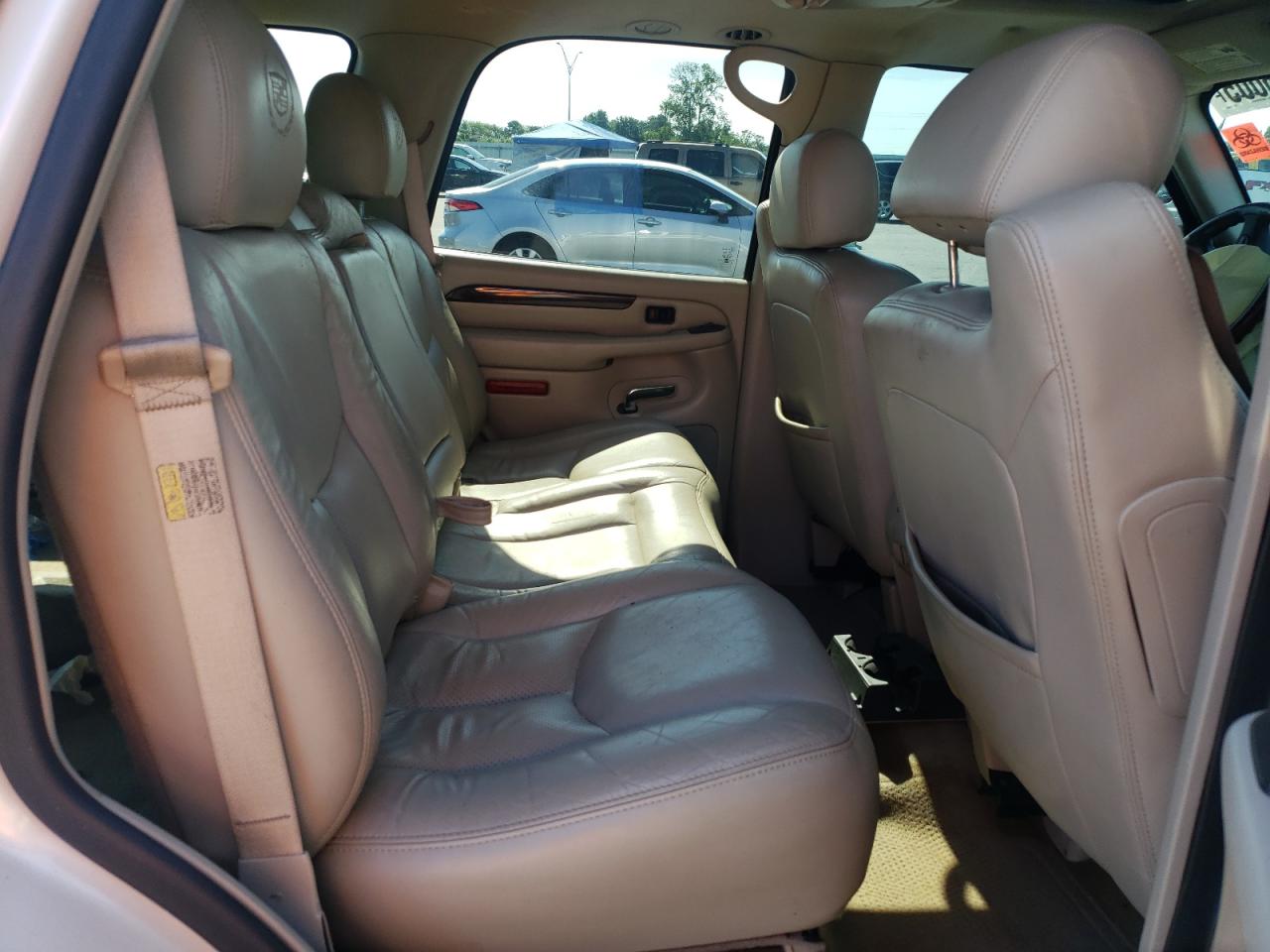 2005 Cadillac Escalade Luxury VIN: 1GYEK63N25R163062 Lot: 61585005