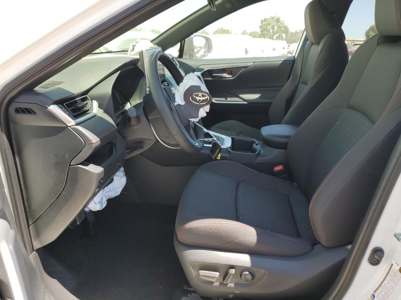 TOYOTA RAV4 2025 VIN JTMCB3FV8SD249377 photo 7
