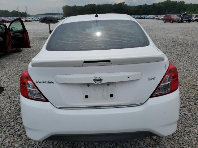  NISSAN VERSA 2017 Biały