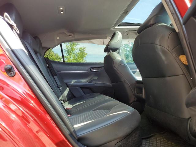 2021 TOYOTA CAMRY XLE  