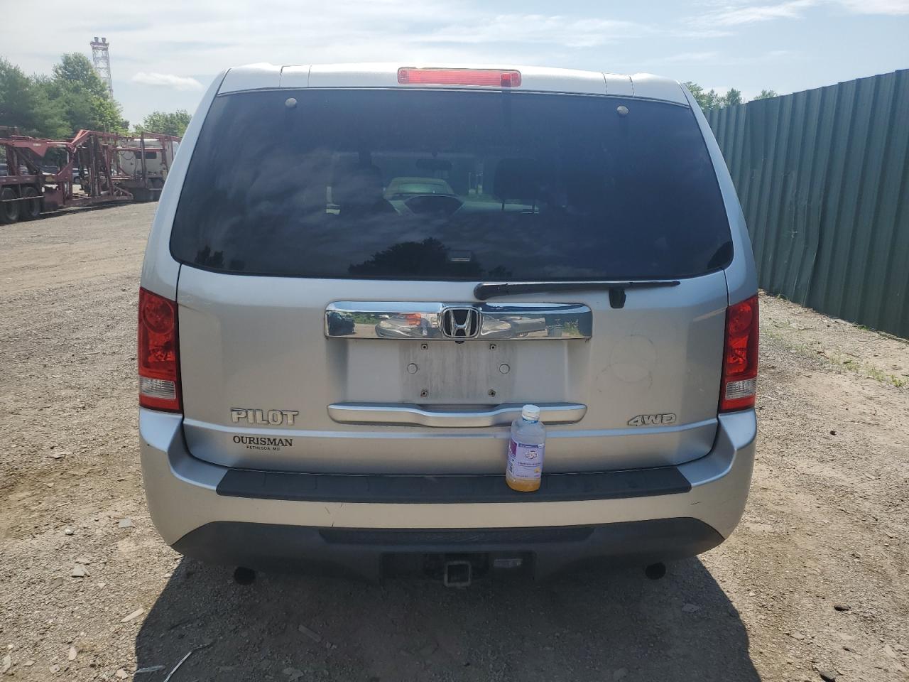 2015 Honda Pilot Lx VIN: 5FNYF4H28FB070712 Lot: 61163555