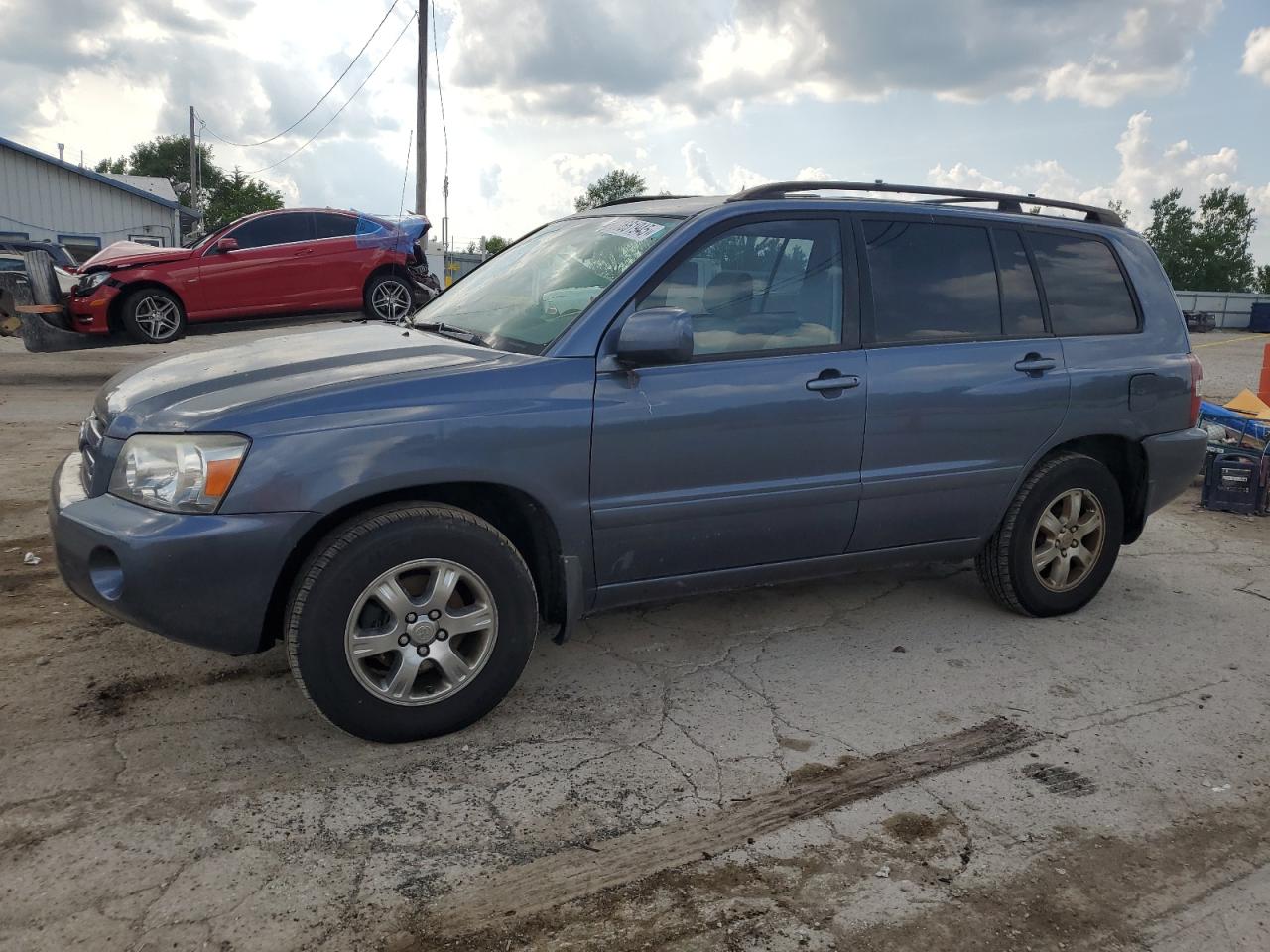 2006 Toyota Highlander Limited for Sale in Pekin, IL - Normal Wear