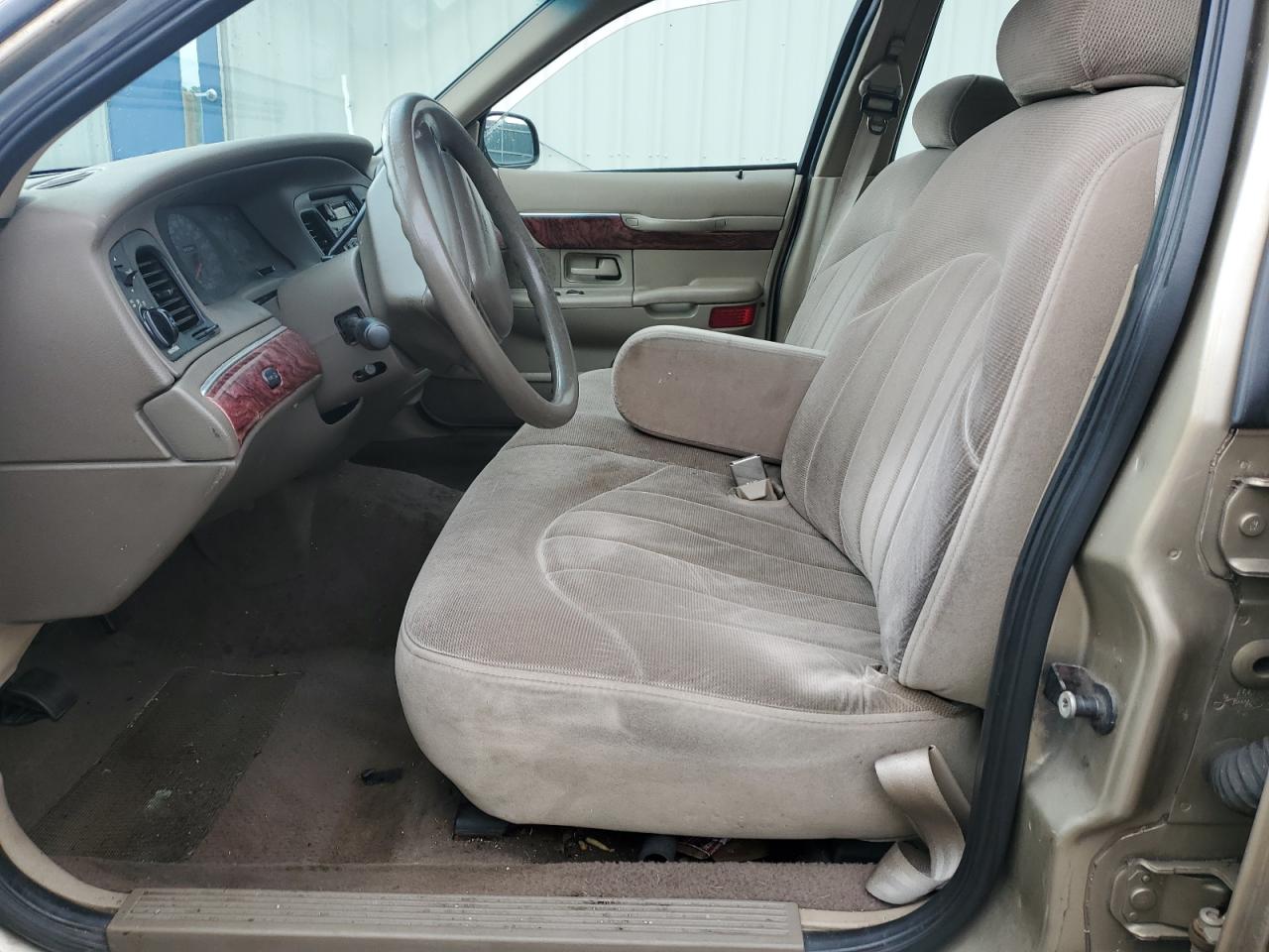 2000 Mercury Grand Marquis Gs VIN: 2MEFM74W2YX691338 Lot: 61262355
