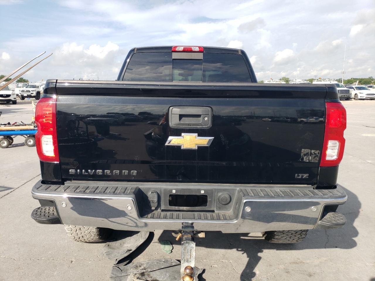 3GCUKSEC6JG587313 CHEVROLET ALL Models 2018