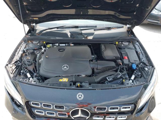 2019 MERCEDES BENZ GLA 180 UR
