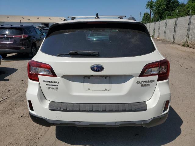  SUBARU OUTBACK 2017 White
