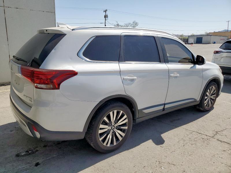  MITSUBISHI OUTLANDER 2019 Белы