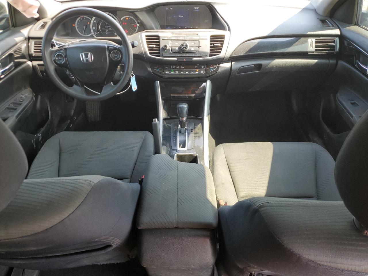 1HGCR2F39HA304581 HONDA ACCORD 2017