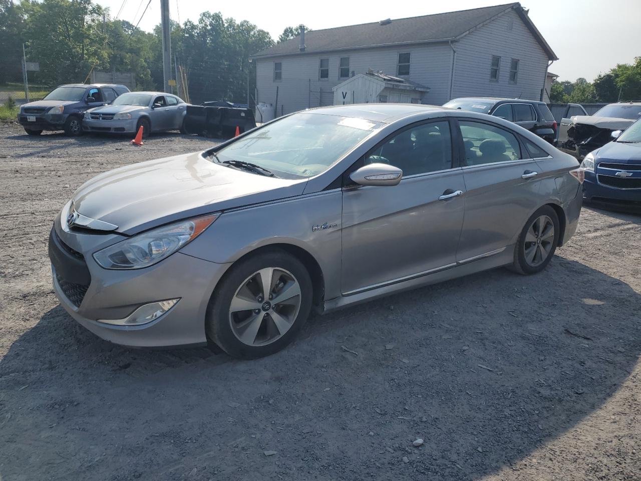 2011 Hyundai Sonata Hybrid for Sale in York Haven, PA - Minor Dent/Scratches