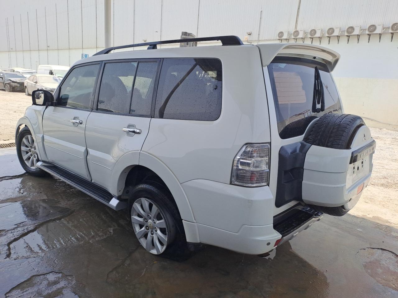 JMYLYV97WAJ705629 - 2010 Mitsubishi PAJERO - #61534115