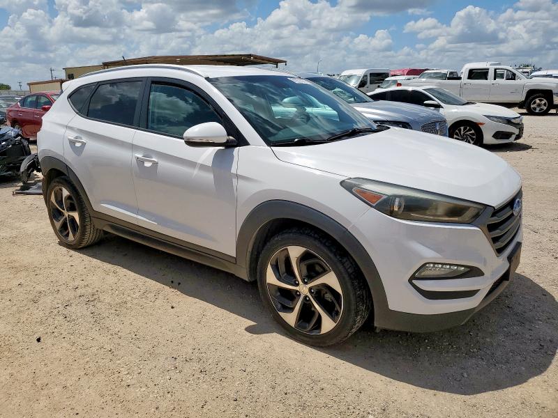 HYUNDAI TUCSON 2016 Белы
