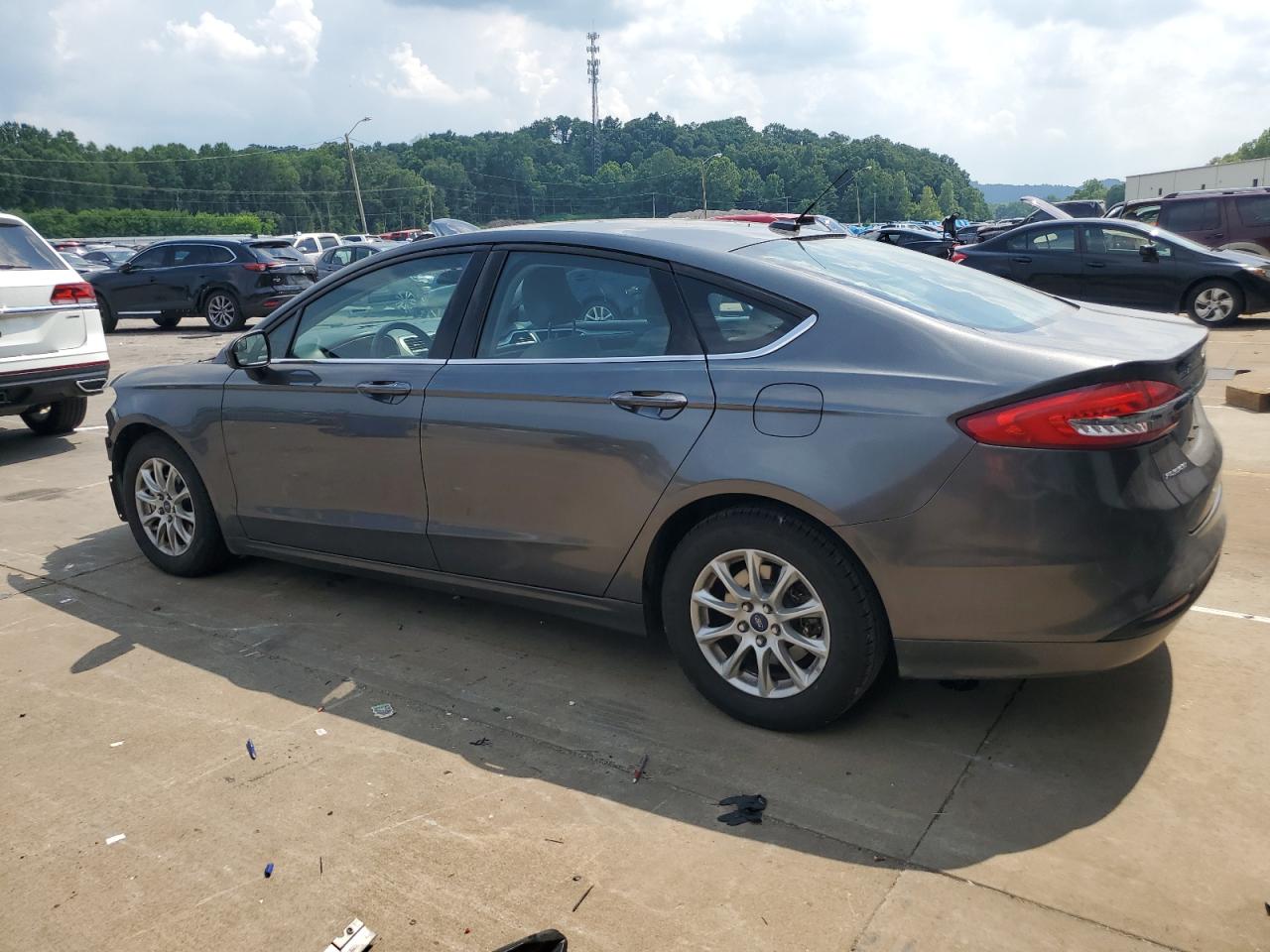 FORD FUSION 2018 VIN 3FA6P0G70JR146818 фото 2