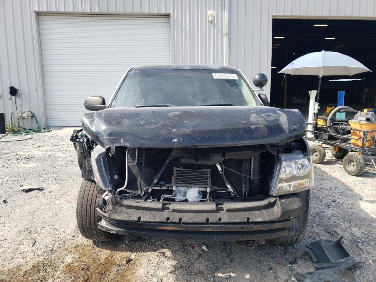 CHEVROLET TAHOE 2011 VIN 1GNLC2E0XBR344000 фото 5