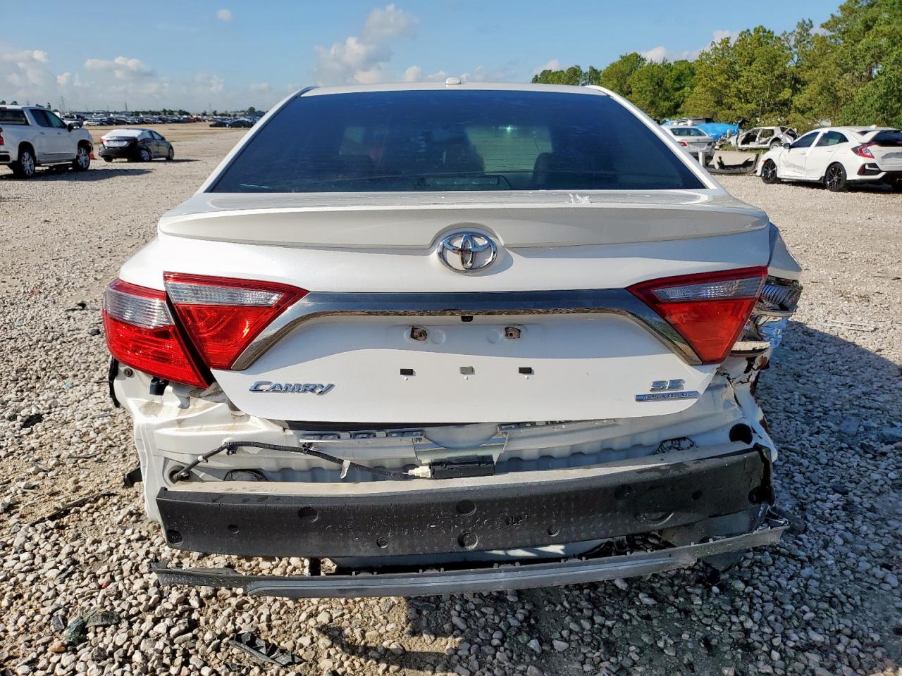 2016 Toyota Camry Le VIN: 4T1BF1FK0GU185428 Lot: 62010765